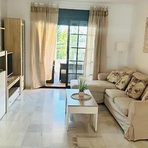 https://lolos-house.1costadelsol.com